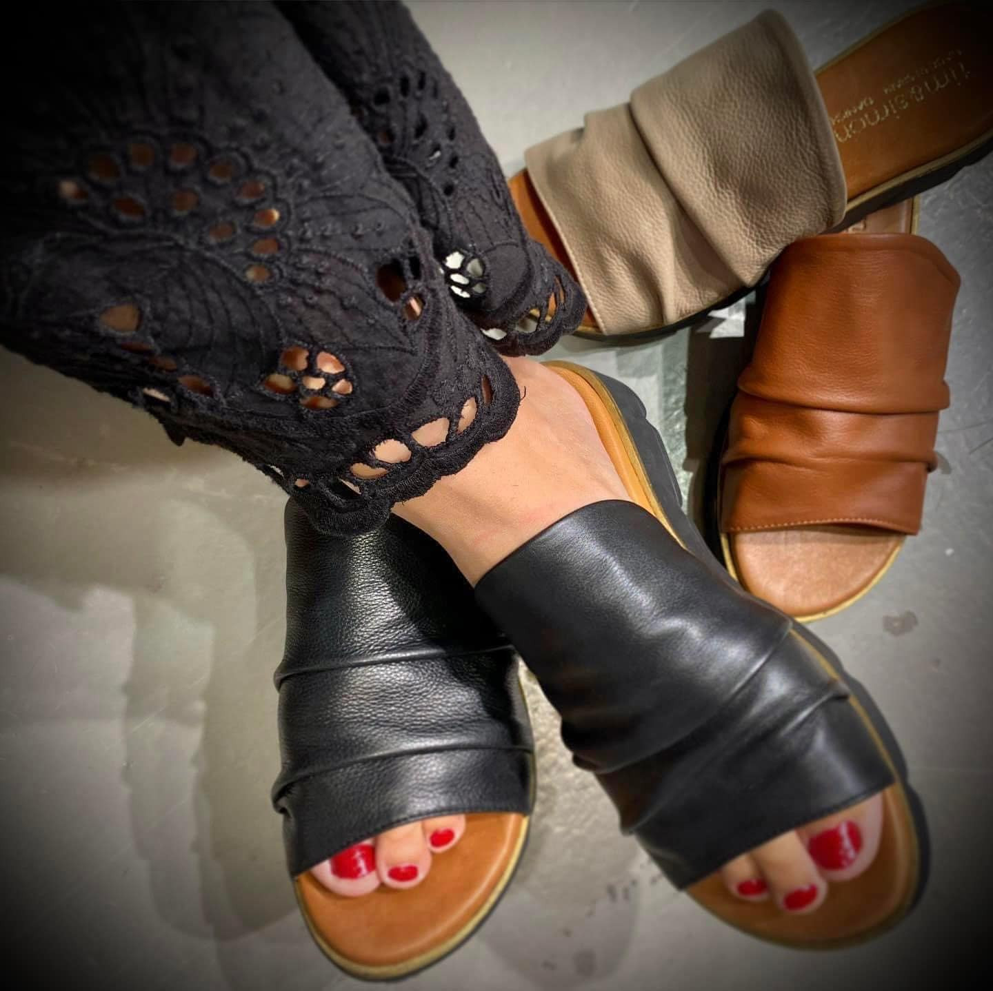 Tim & Simonsen sorte slippers i super blødt læder