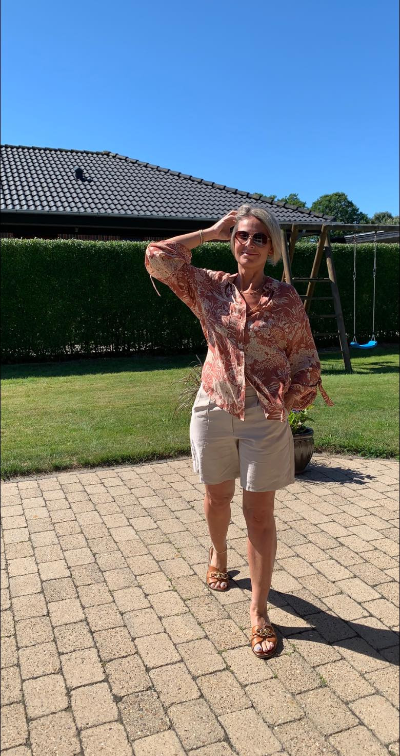 COSTER shorts i sand