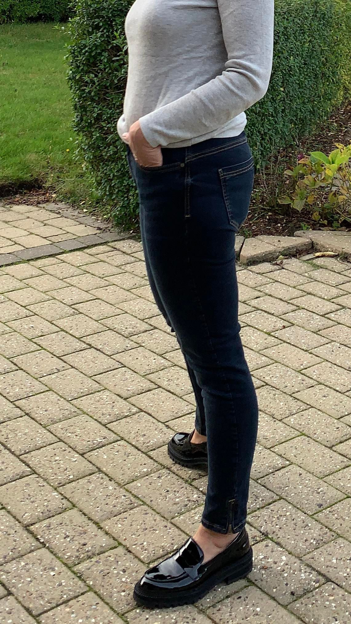 MY ESSENTIAL WARDROBE mørkeblå højtaljede jeans 