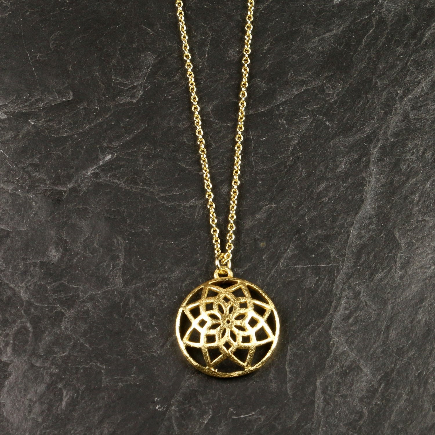 Pure By Nat kæde med guldbelagt vedhæng