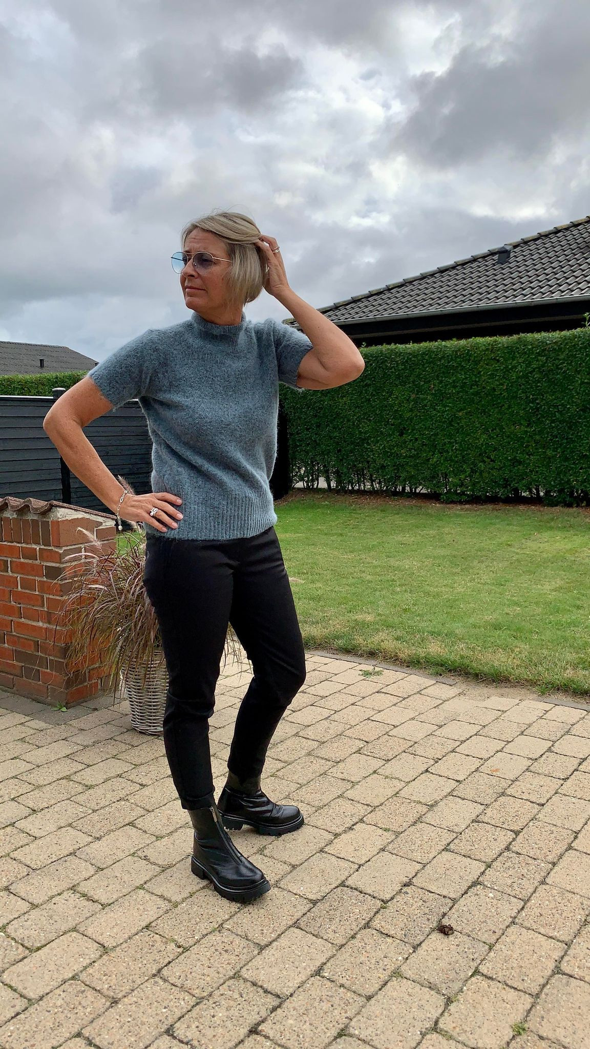 COSTER CPH alpaca strik i blå/sort farve. SPAR 70%