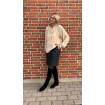 YAYA bluse i sand med lange ærmer