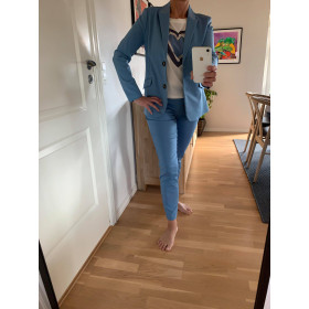 Coster Copenhagen blazer i lyseblå med perfekt pasform